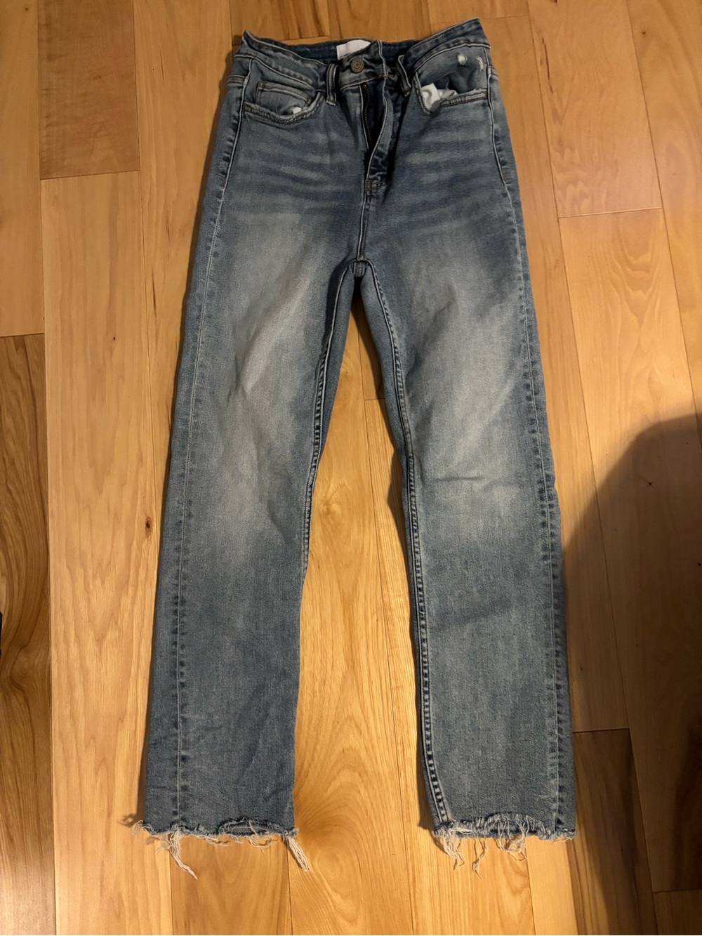 Vervet Women’s Straight Jeans in Light Blue Wash